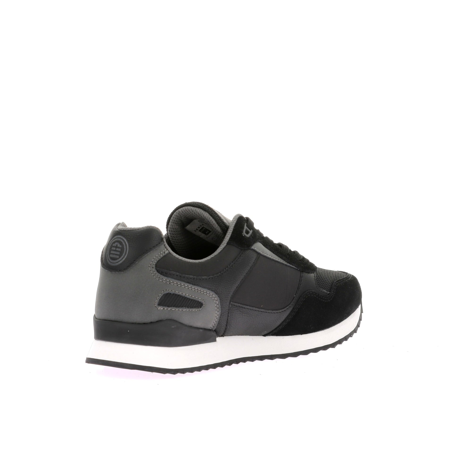 102021890593854_0003