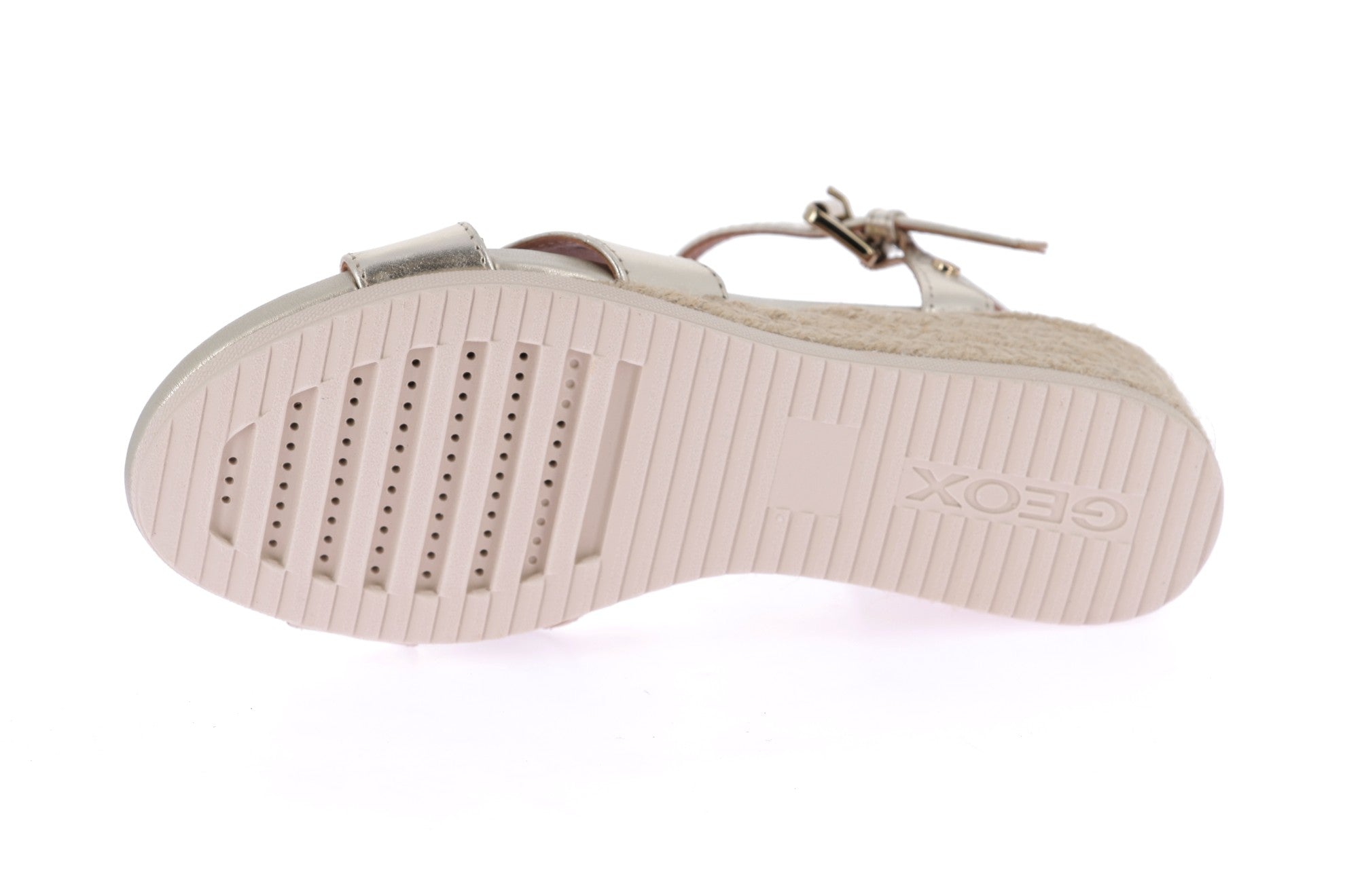 103057569330660_0005