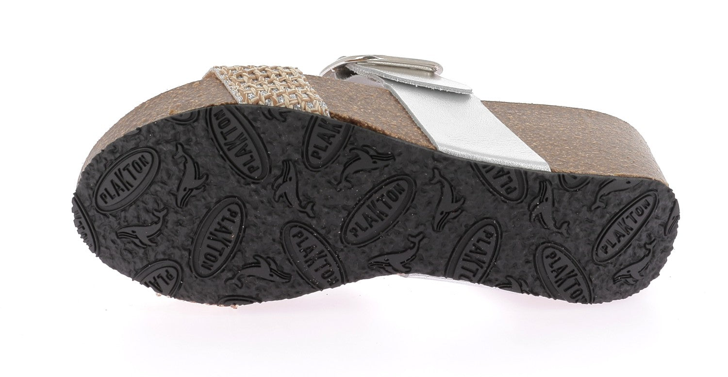 103740219603175_0005