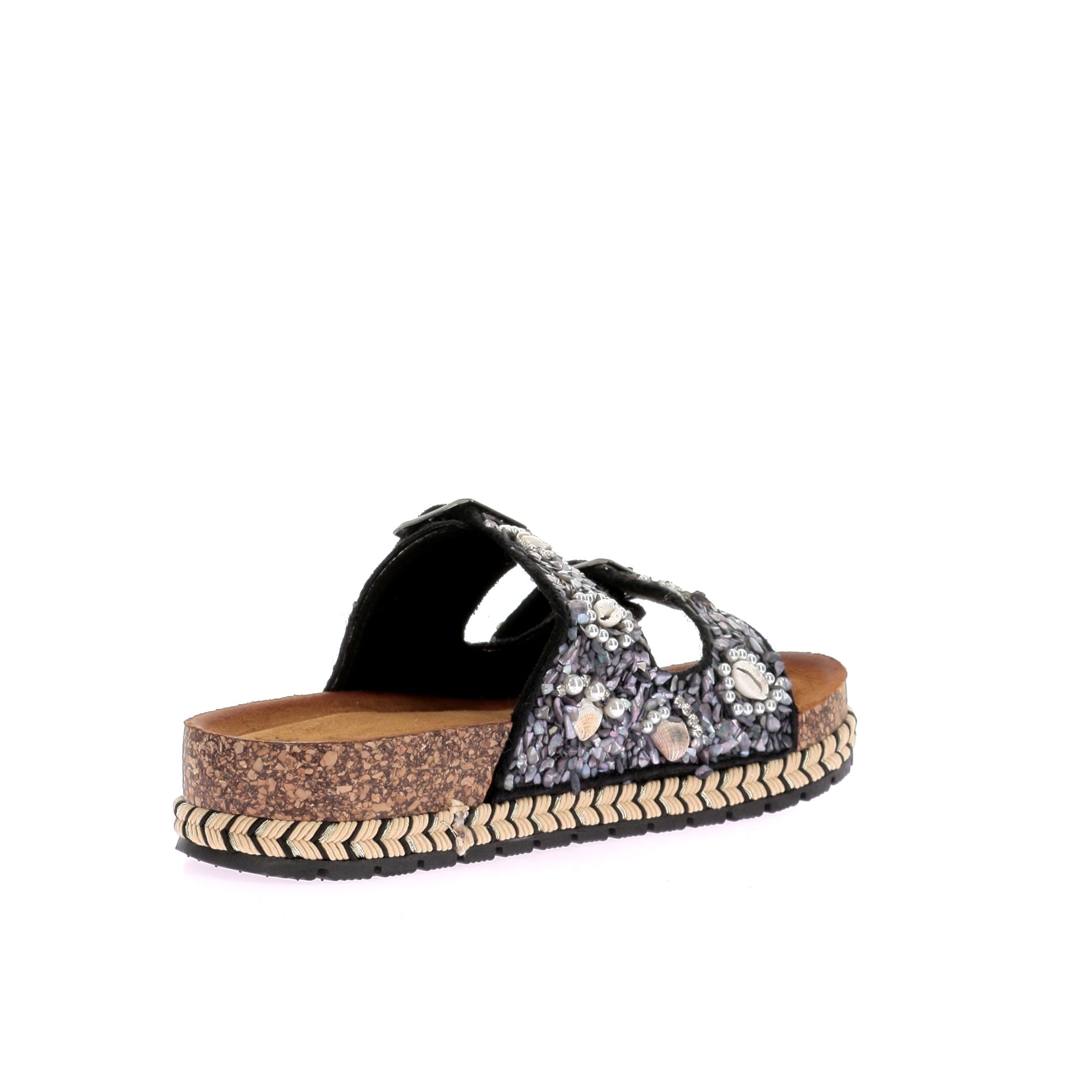 107104597784409_0003