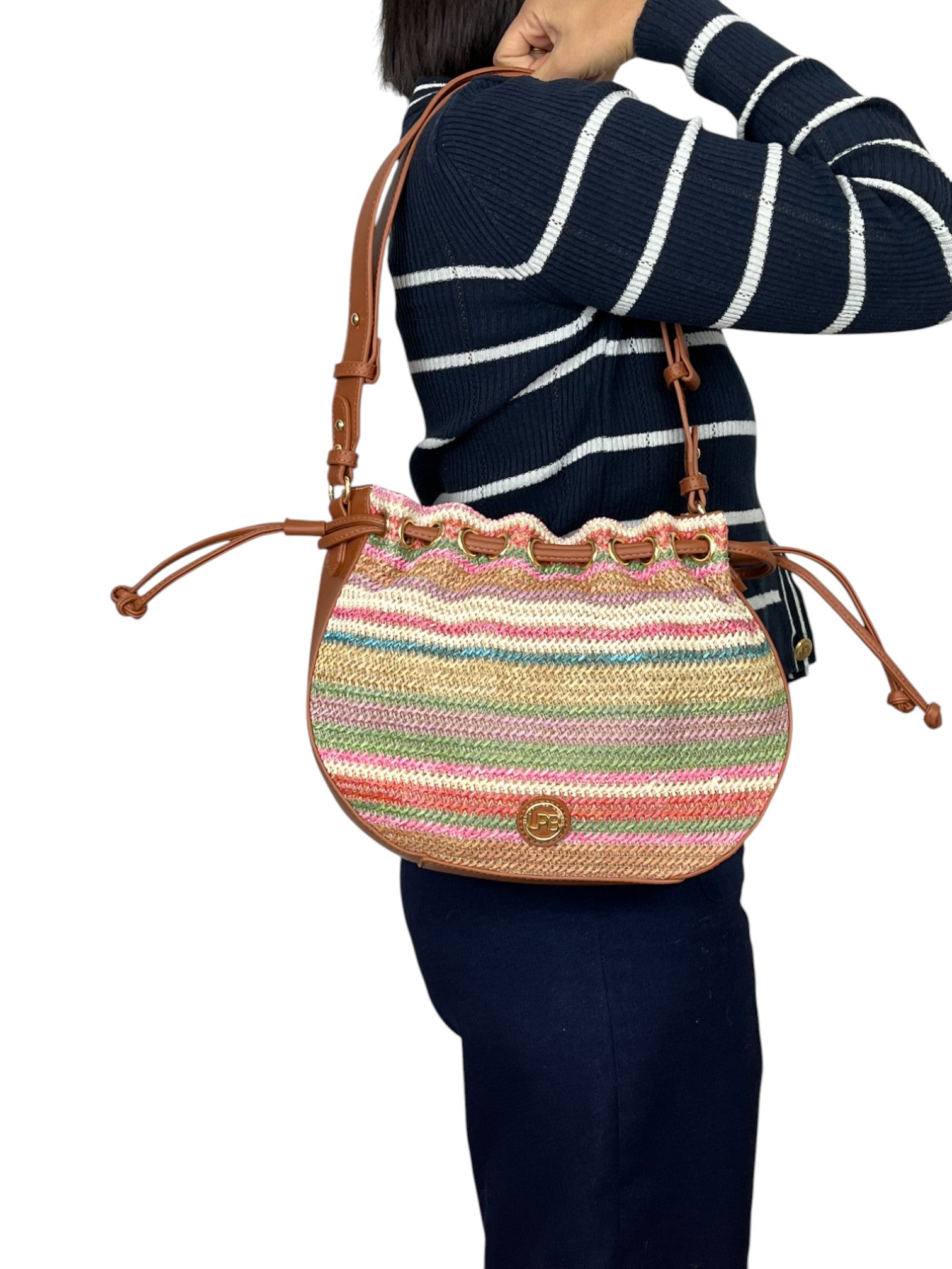 108137859842942_0000