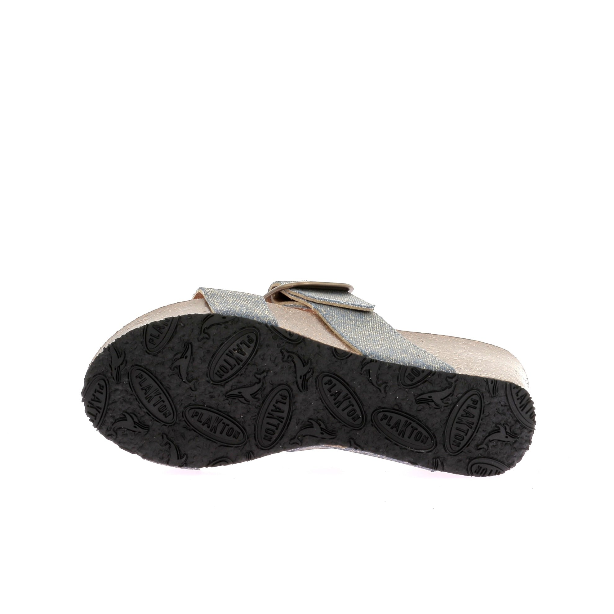 109901975066572_0005