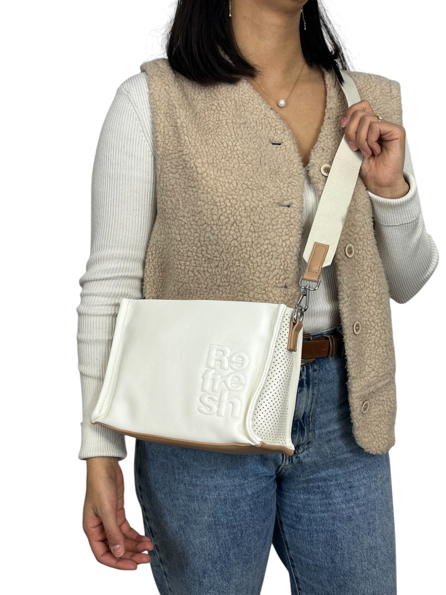 110623695603729_0000