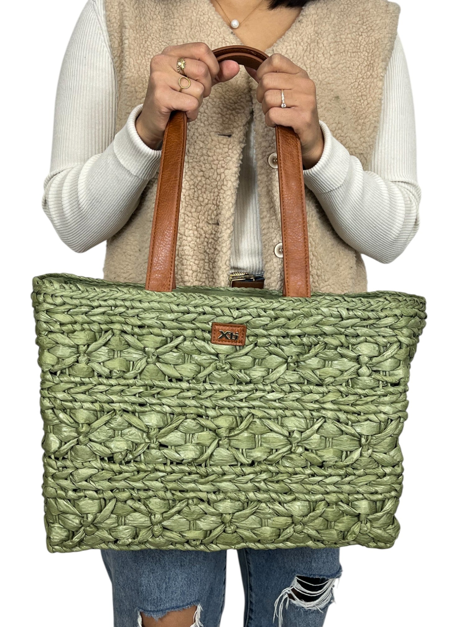 110629373009441_0000