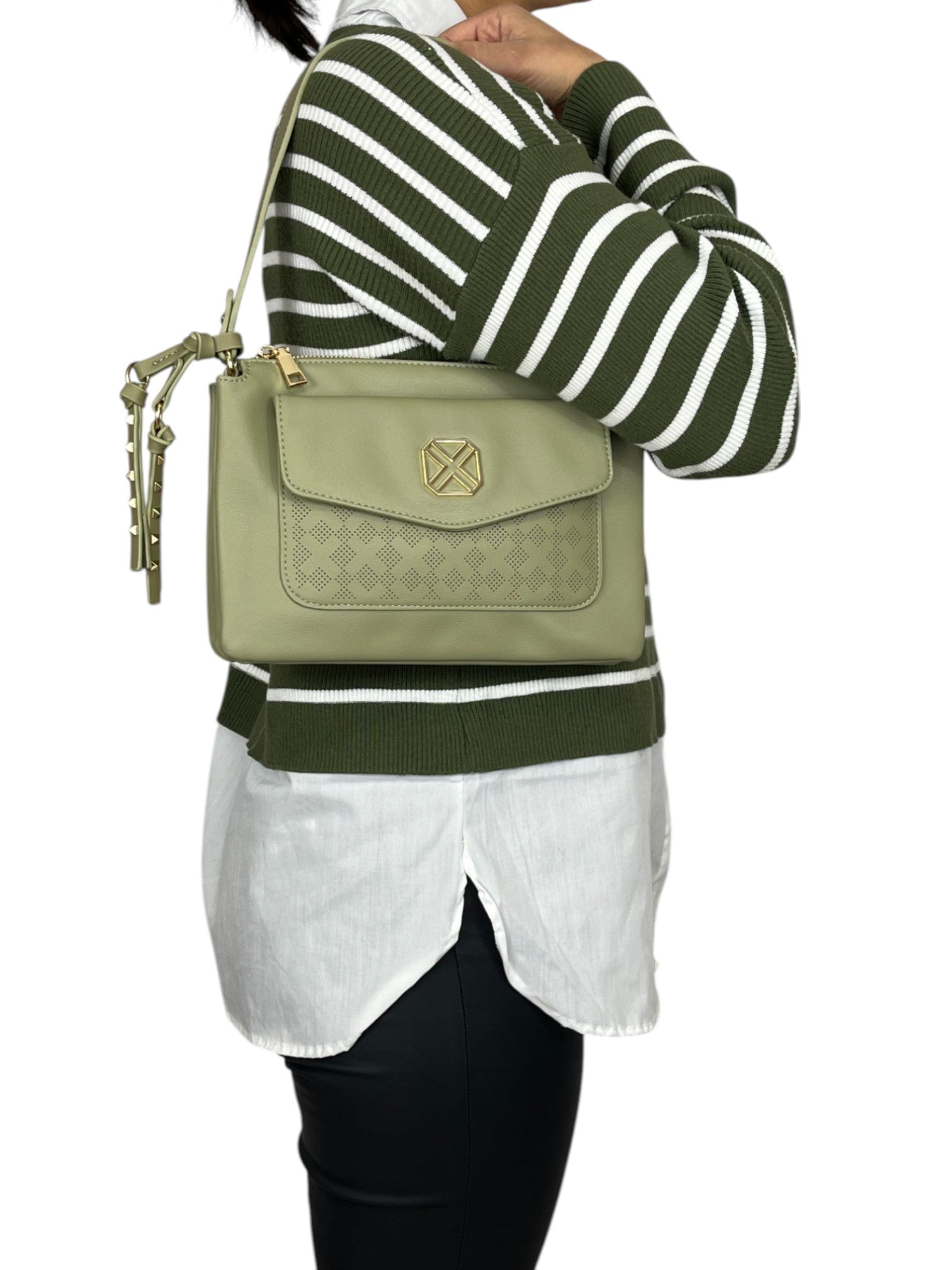 110632306552177_0000