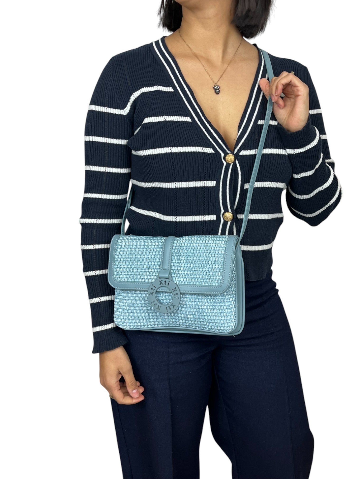 110635698807160_0001