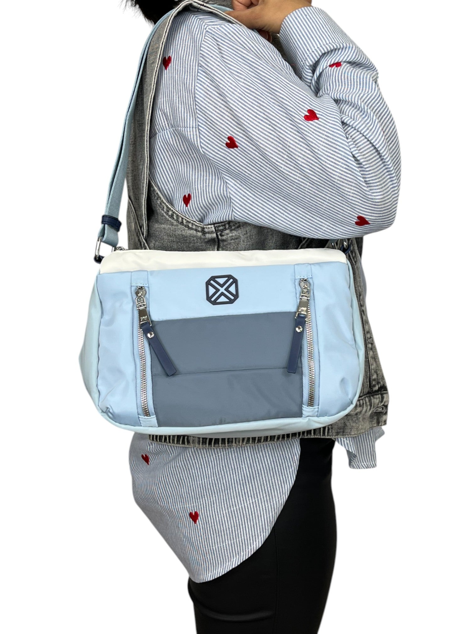 110636857690823_0000