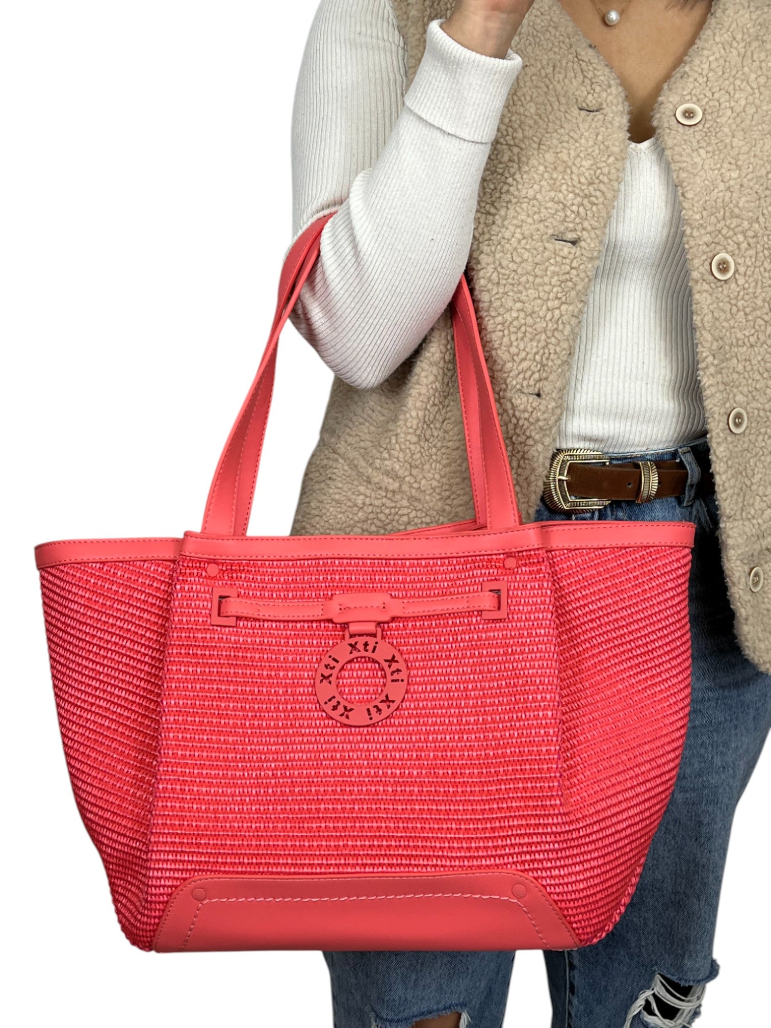 110645542976317_0000