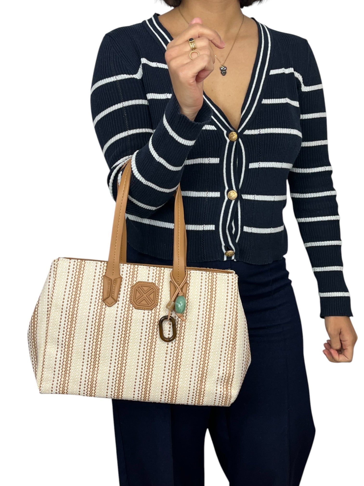 110657810776160_0000