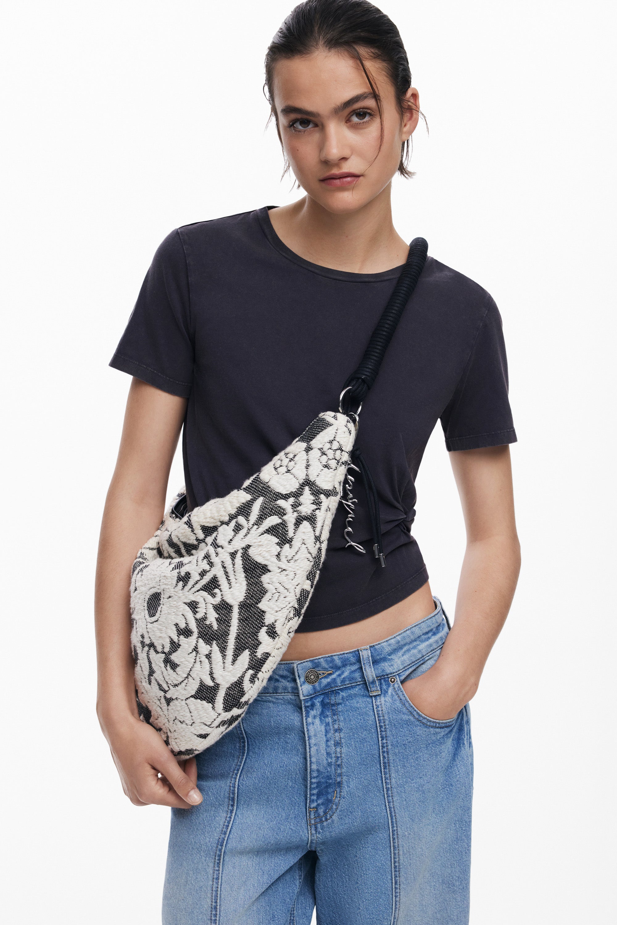 110705626694589_0007