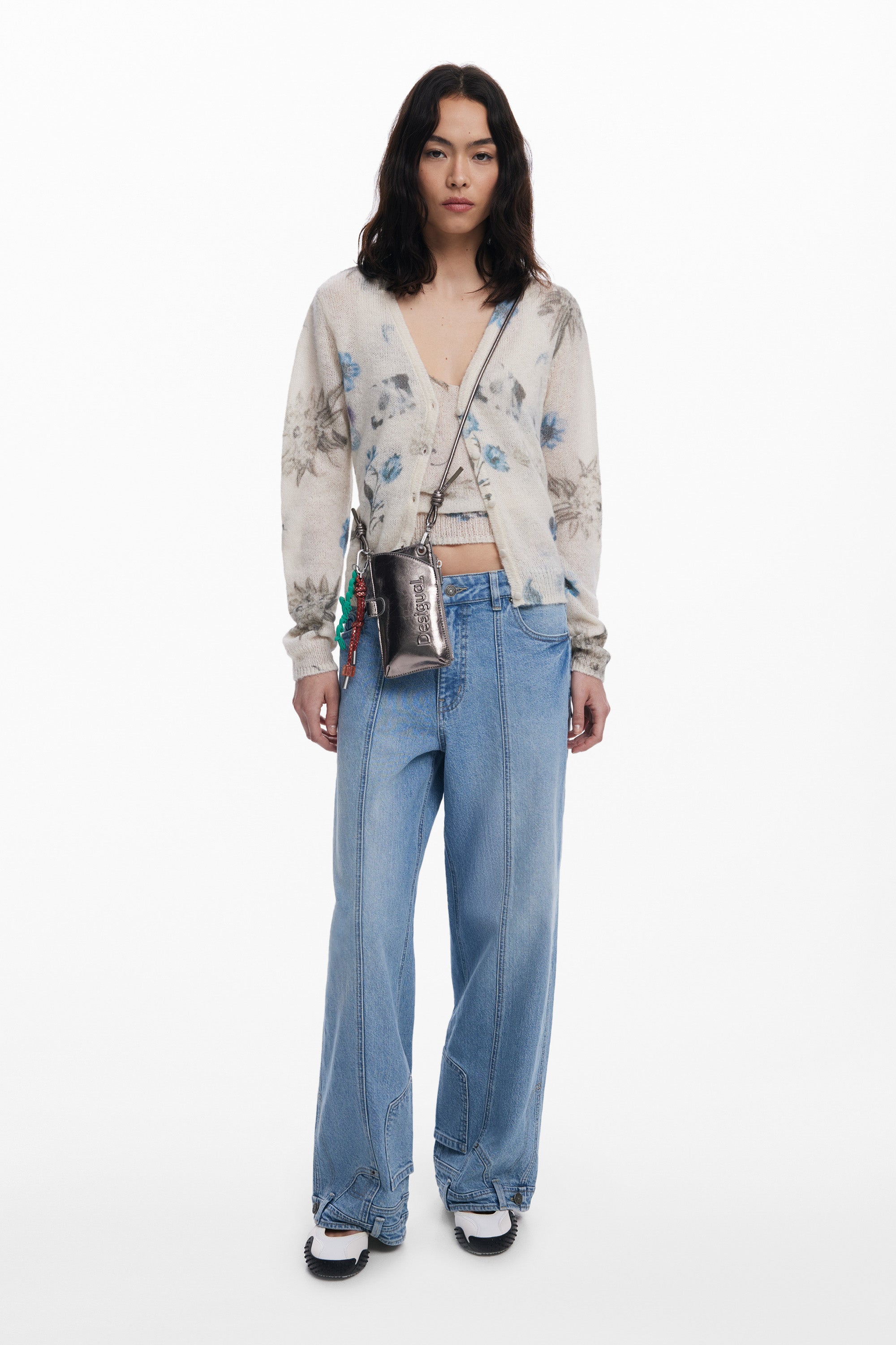 110726485139028_0001