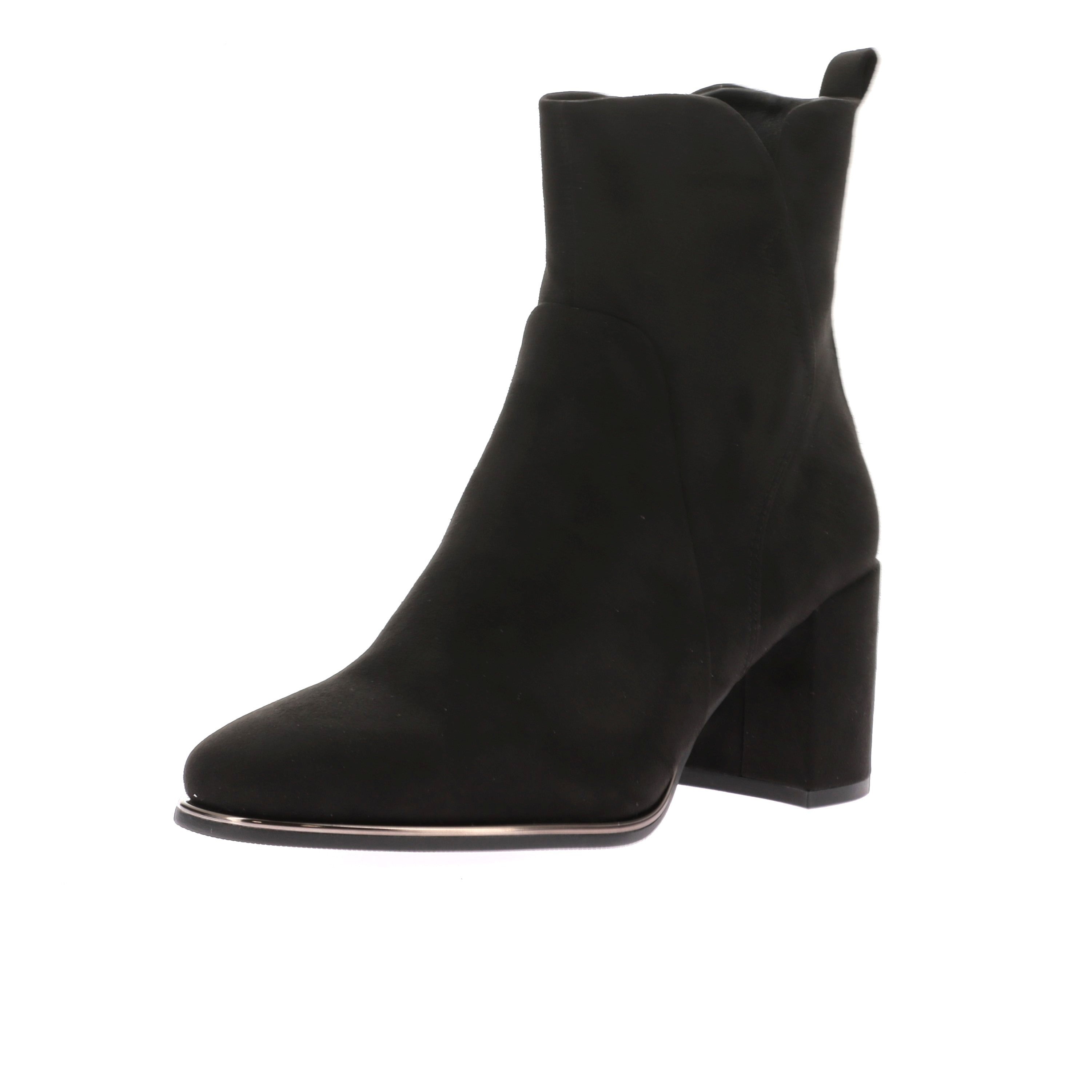 110818713323175_0001