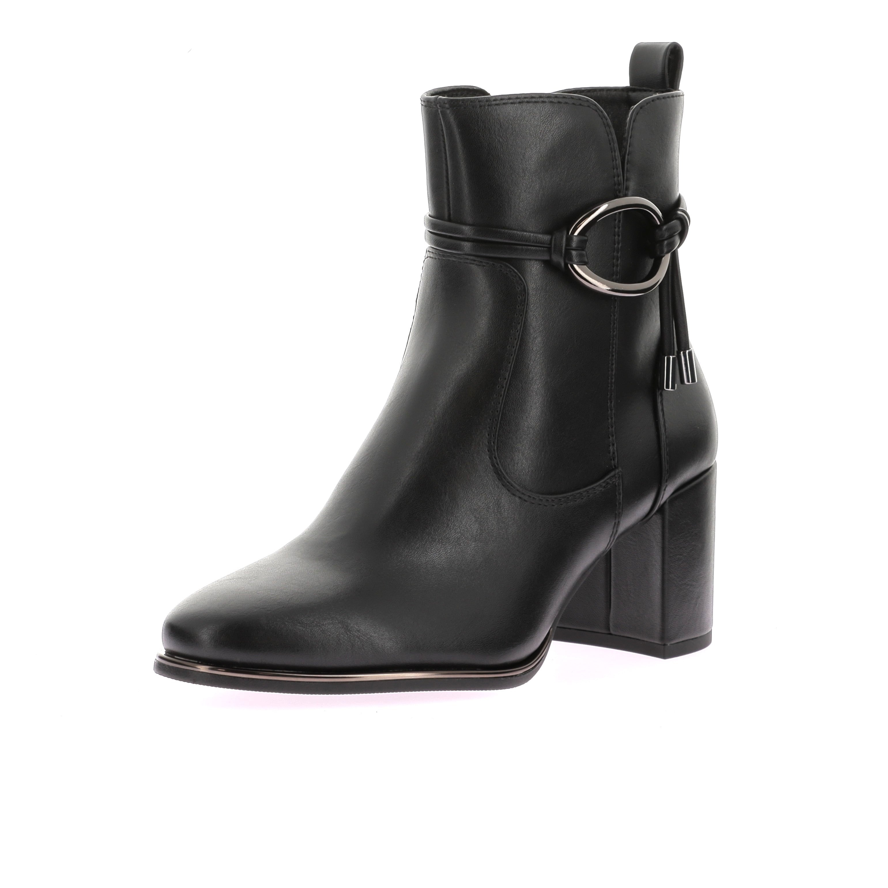 110819569245649_0001