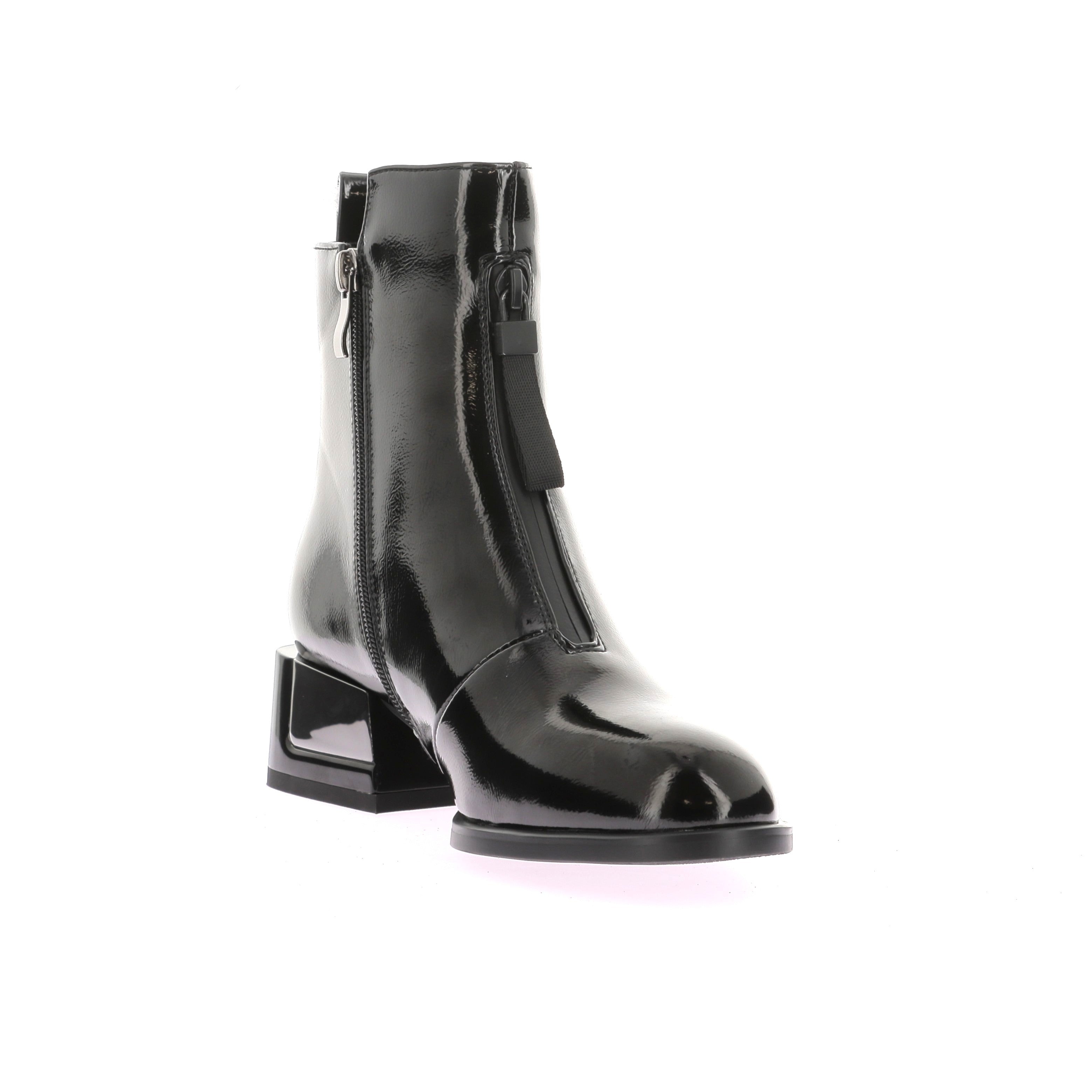 110826218682516_0002