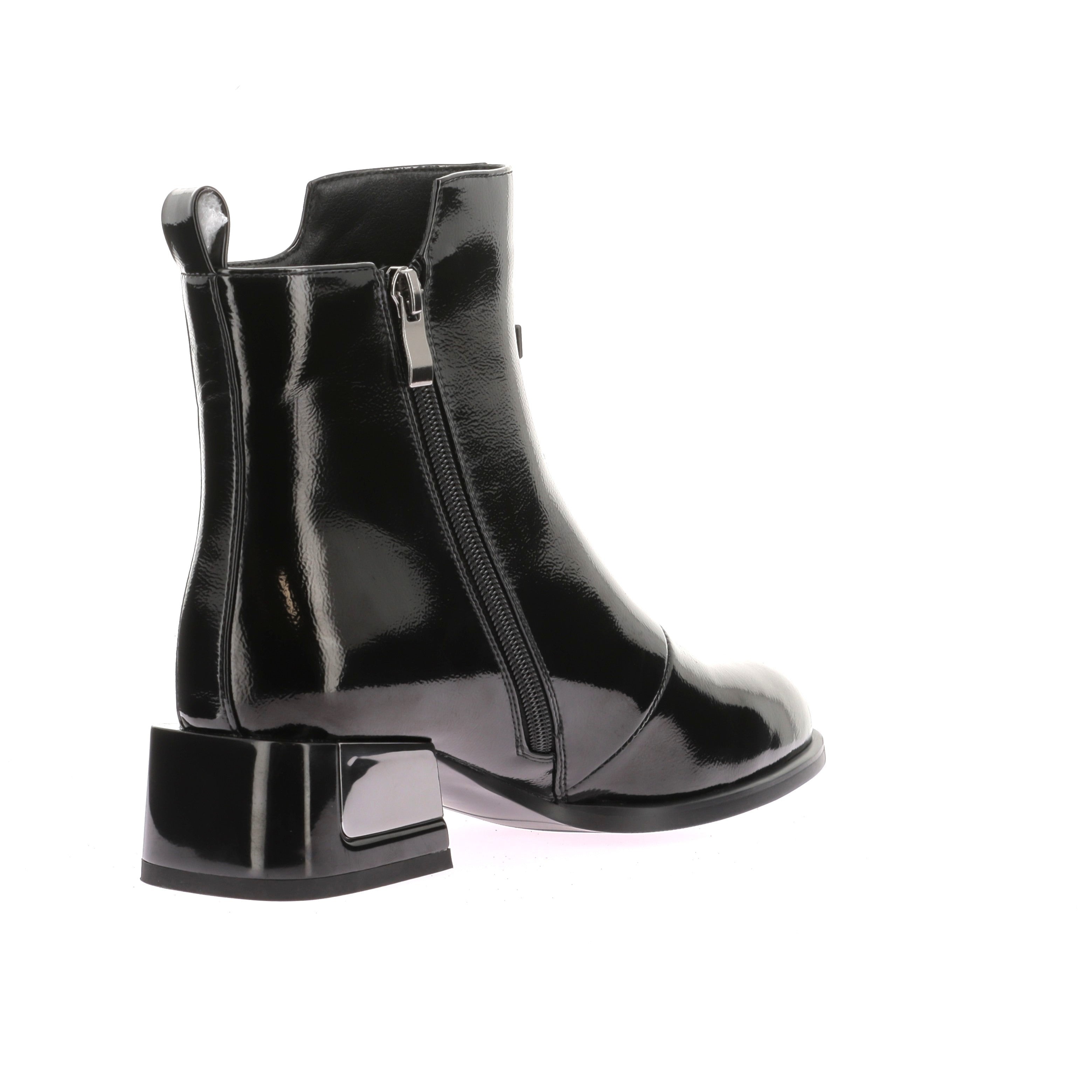 110826218682516_0003