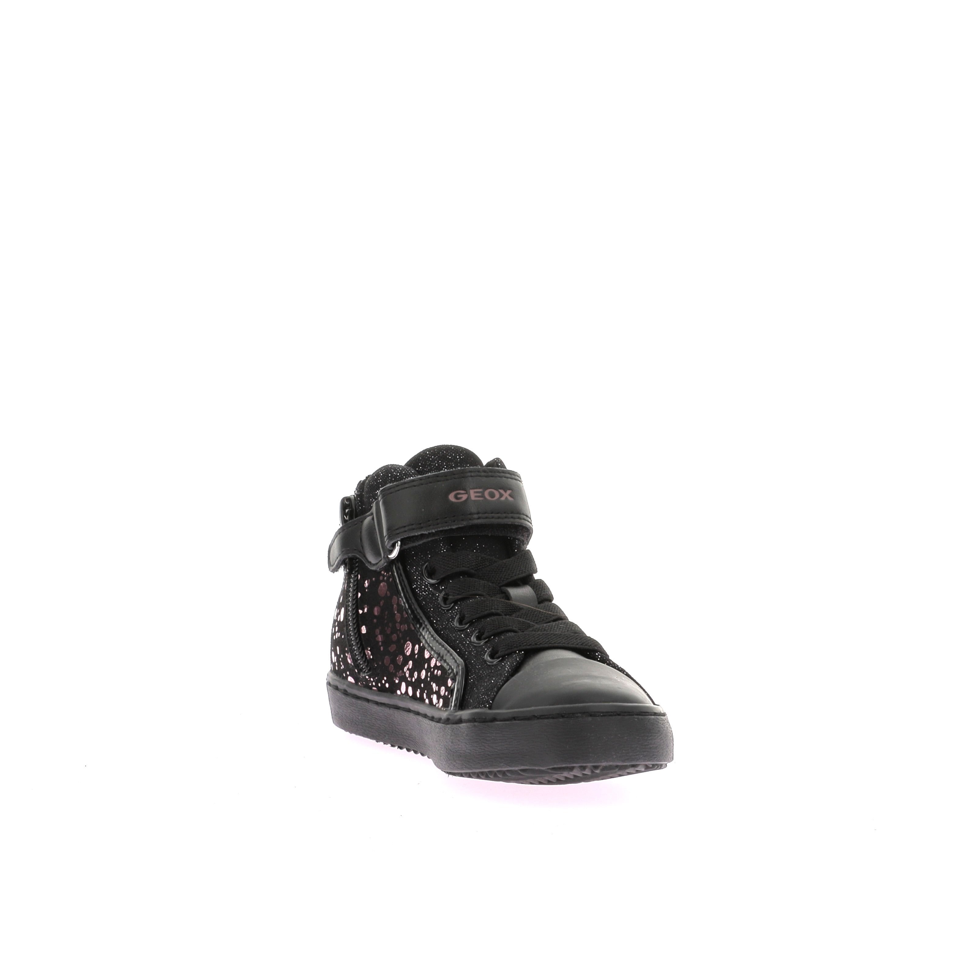 111390825858016_0002