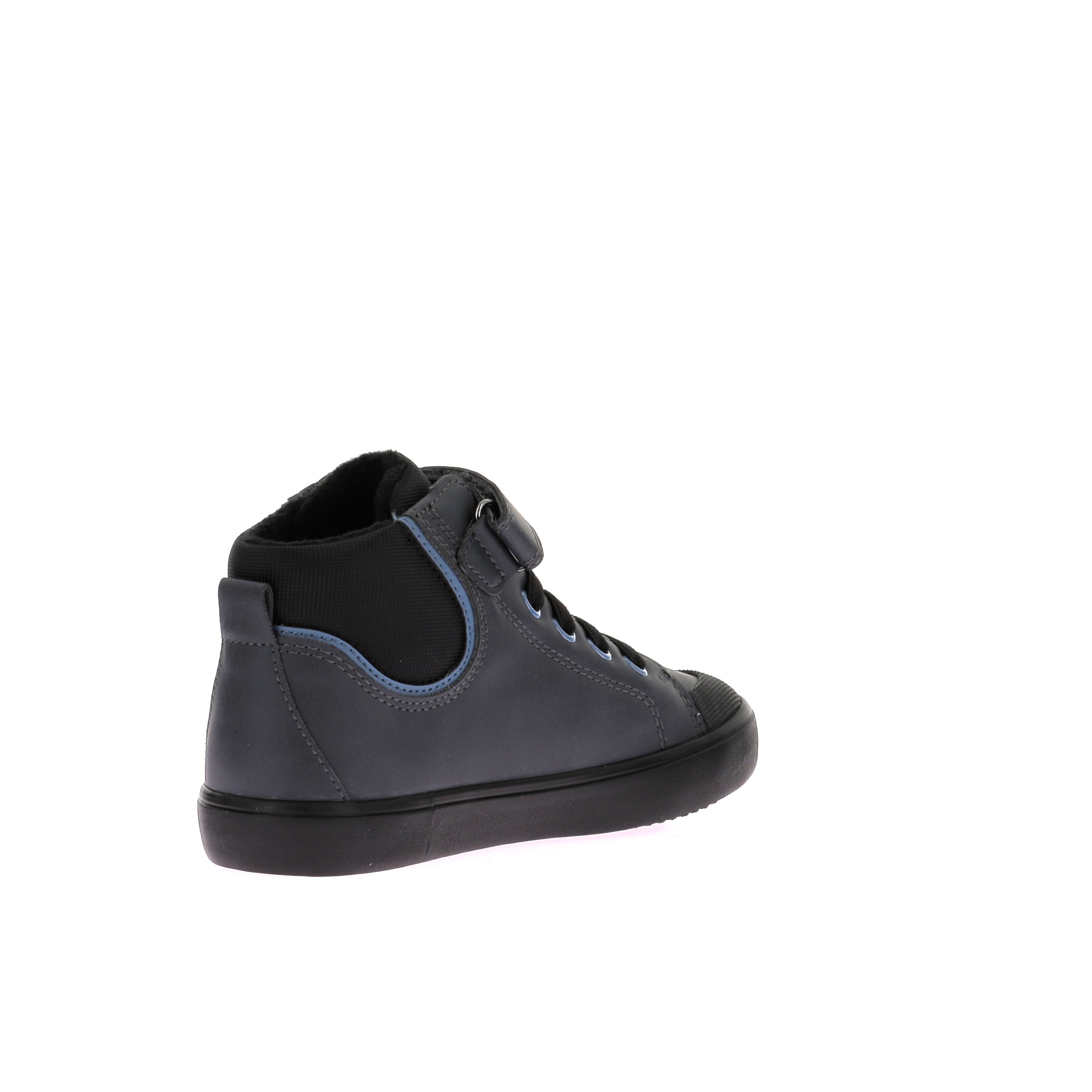 111500439209358_0003