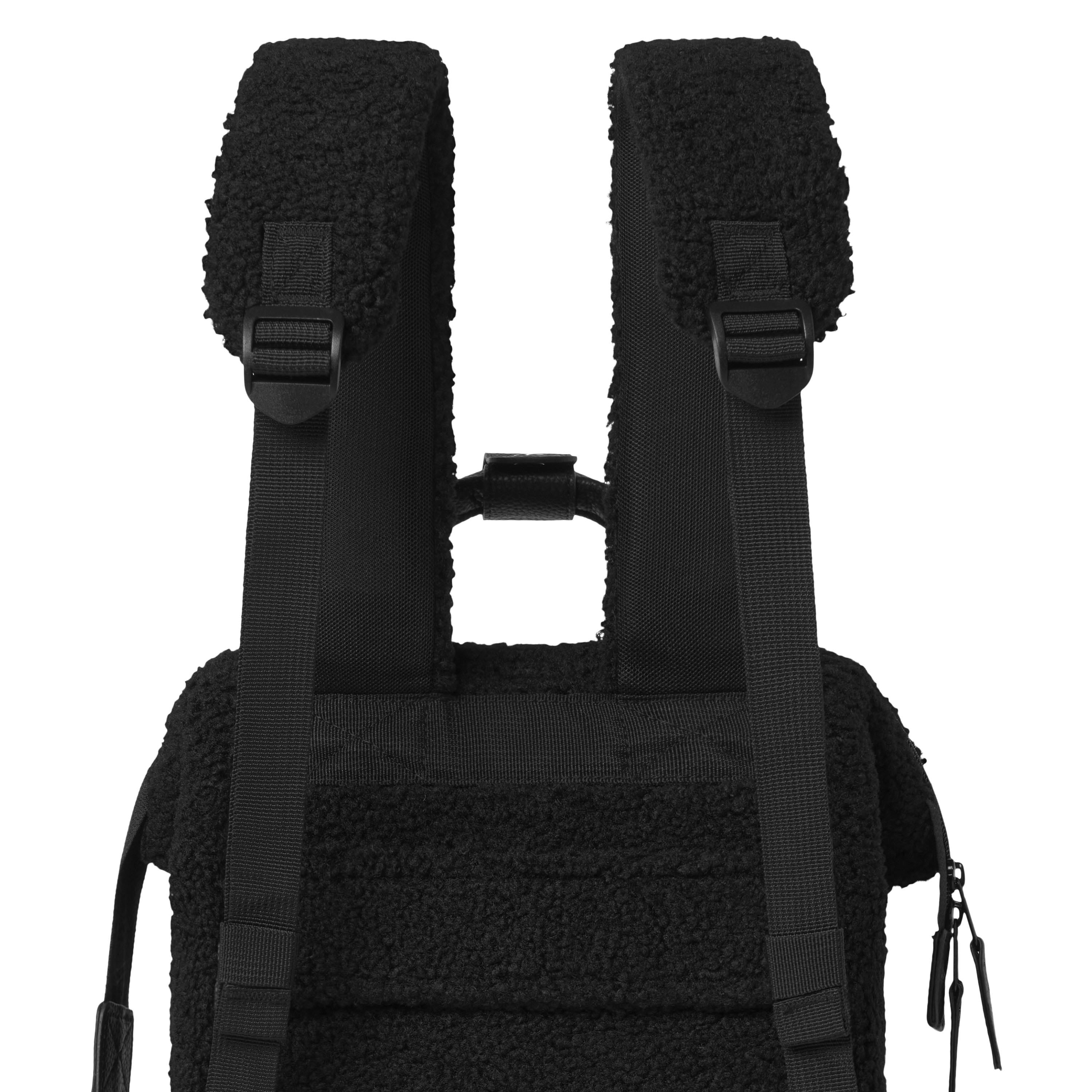 111820861557002_0005