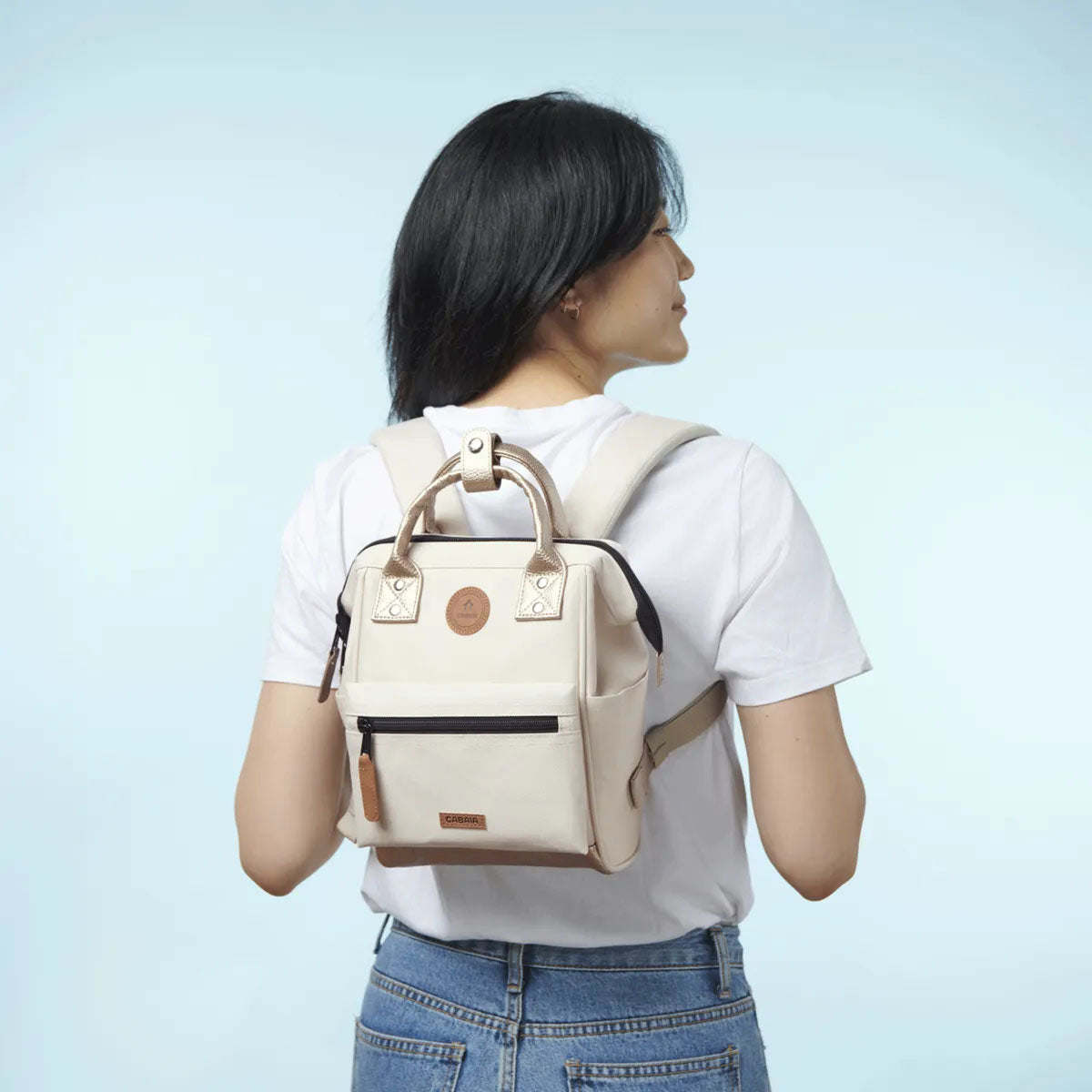 111827639556236_0001