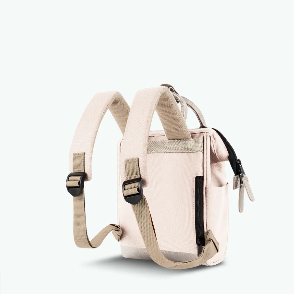 111827639556236_0005