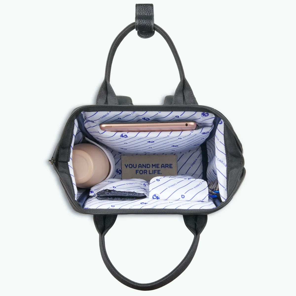 111827639556236_0008