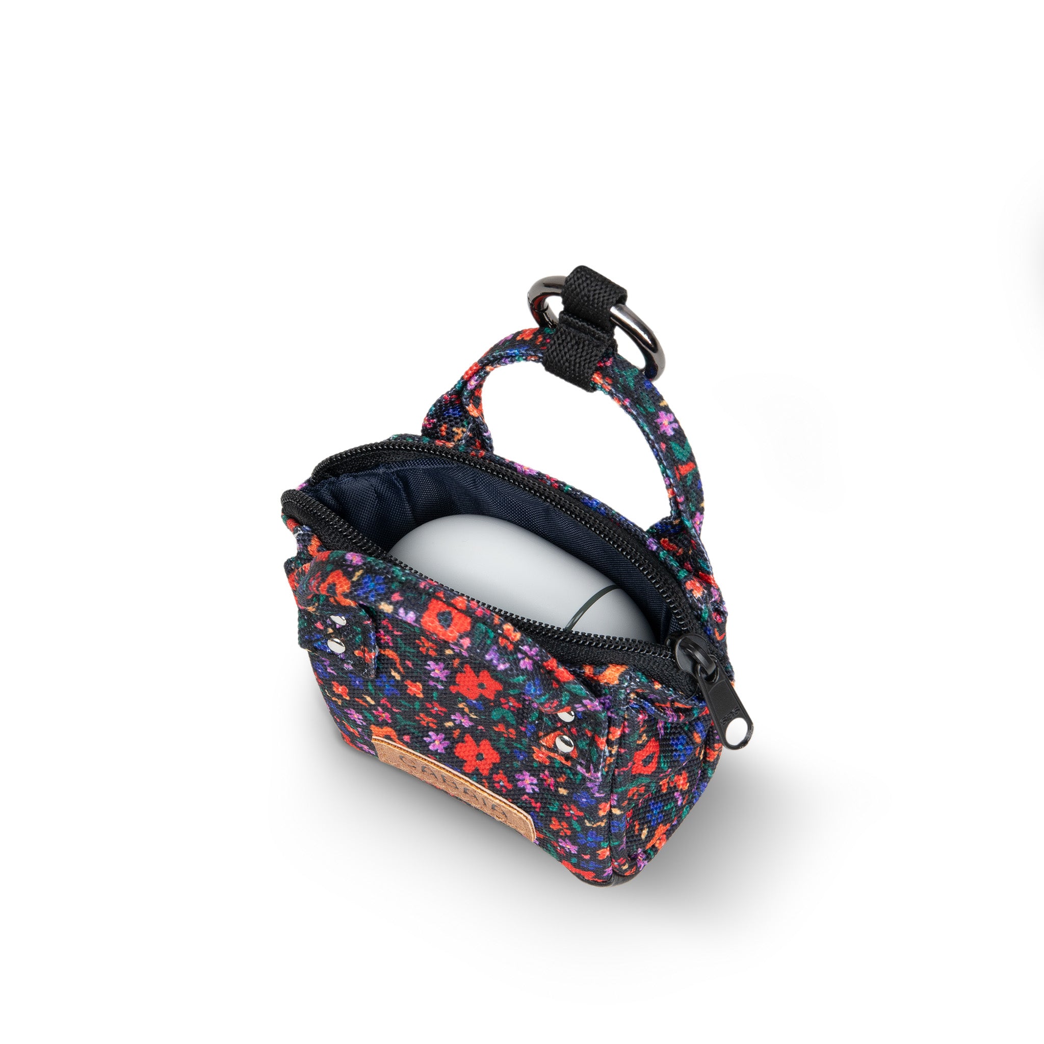 111851583279235_0001