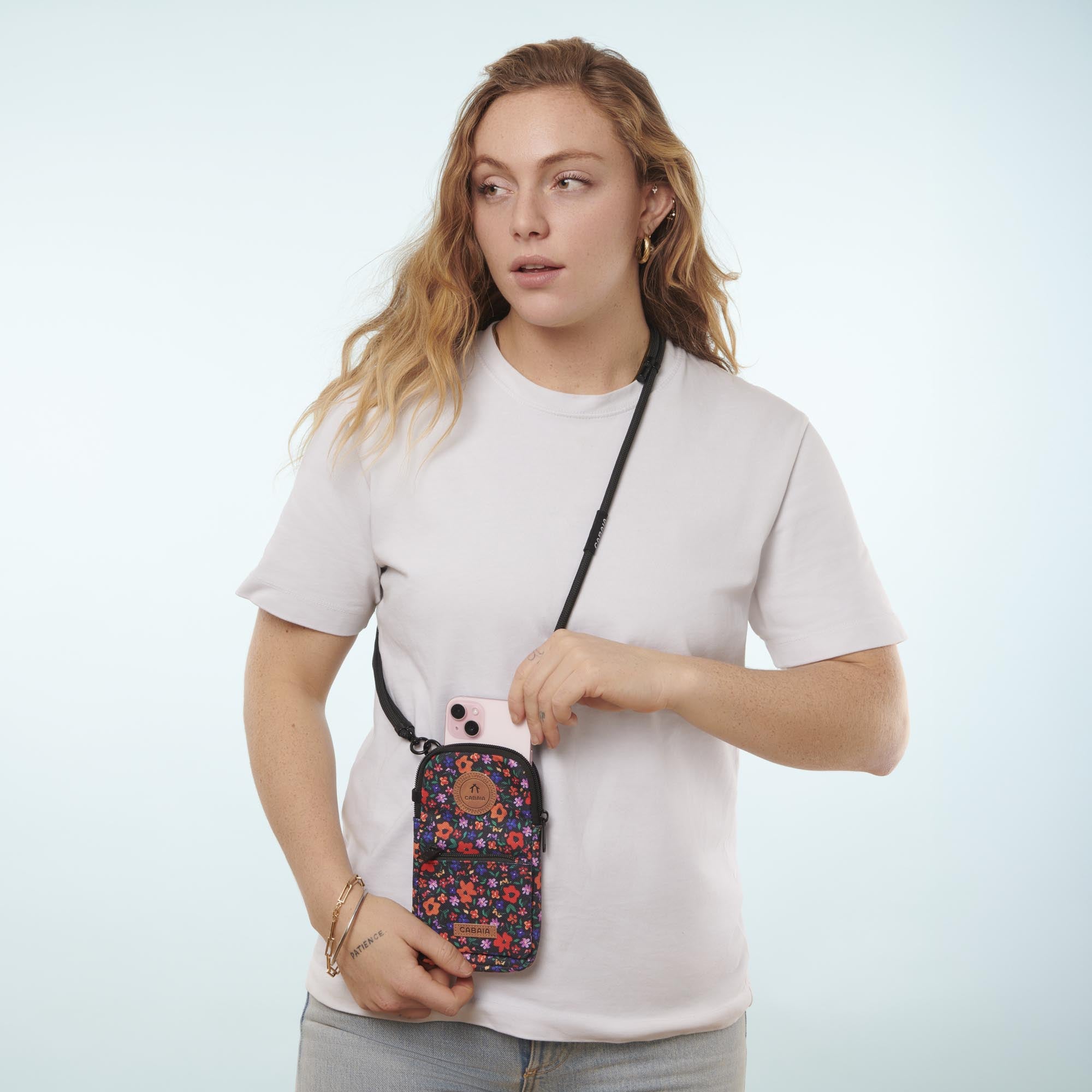 111855583279235_0003