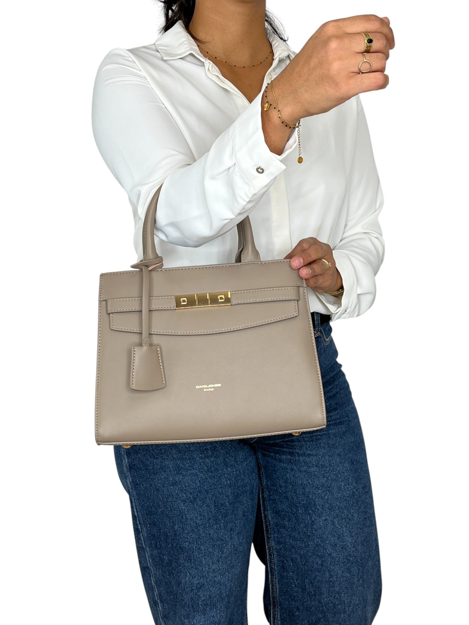 113128527557894_0000