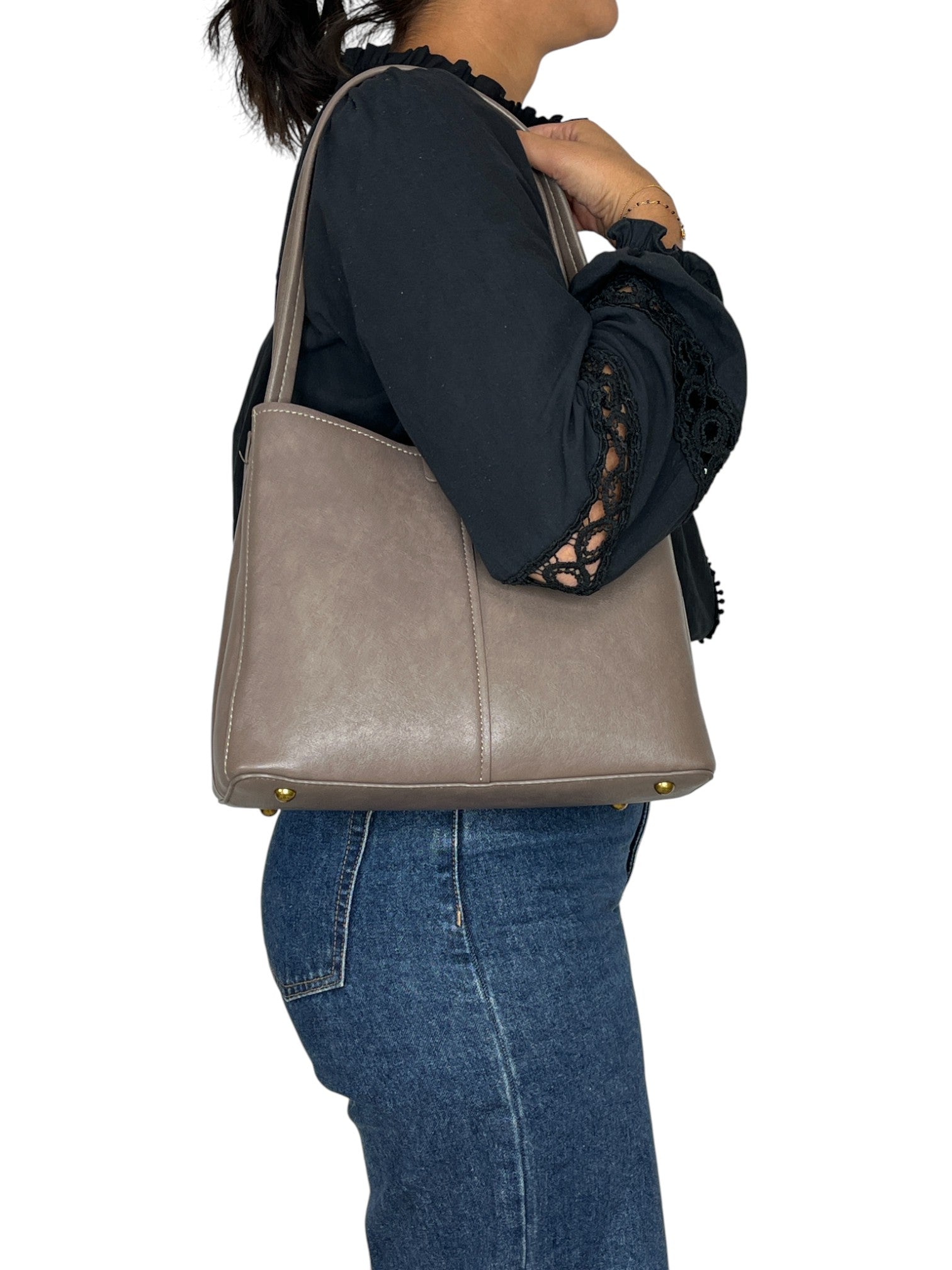 113129608403477_0001