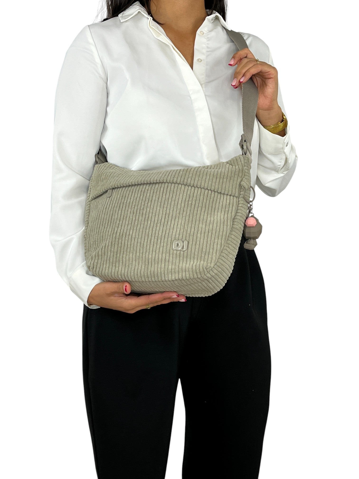 113149773758567_0001