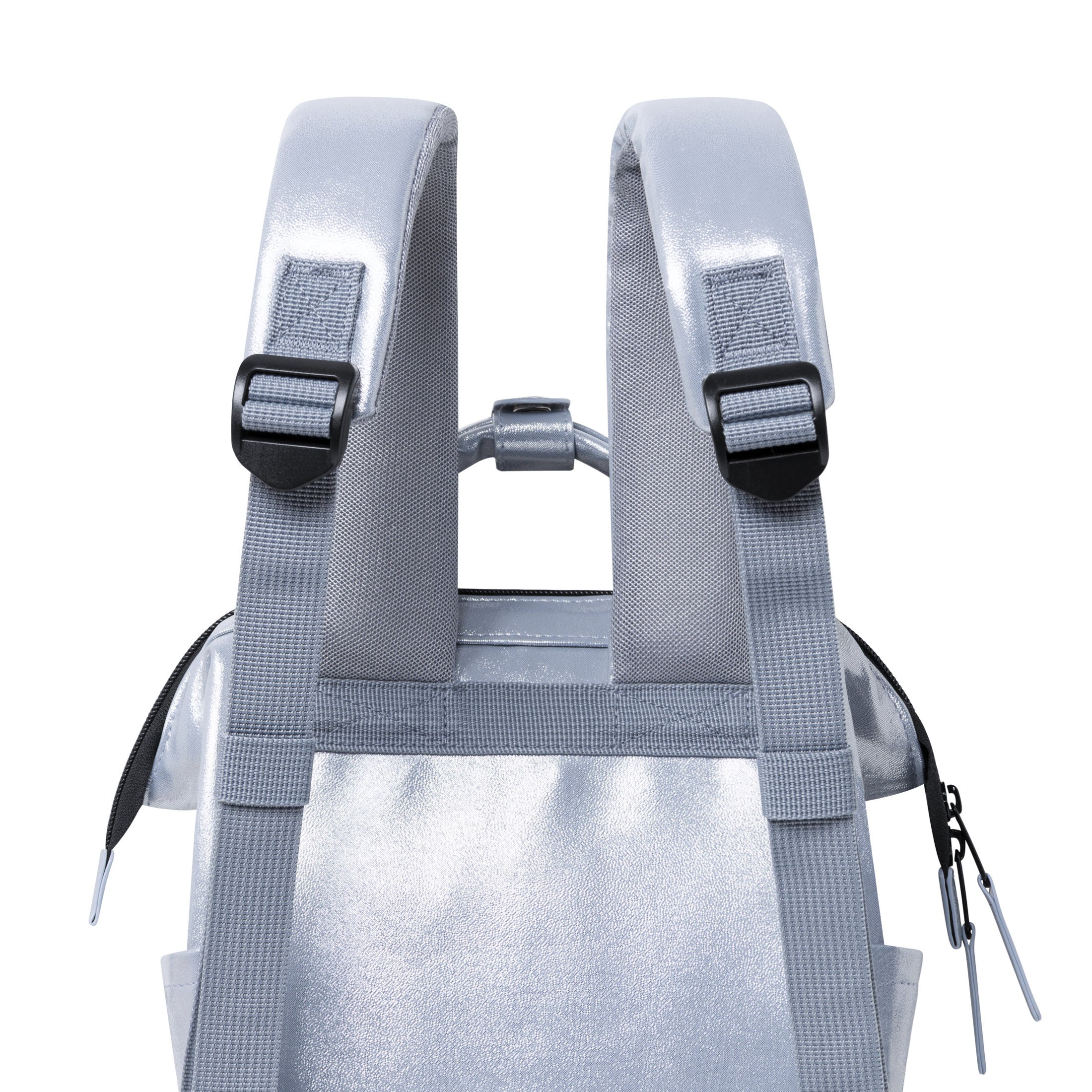 114535726621437_0008