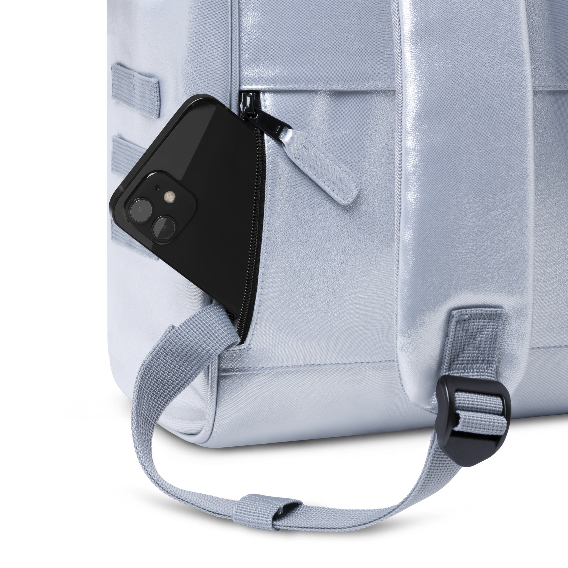 114537726621437_0009