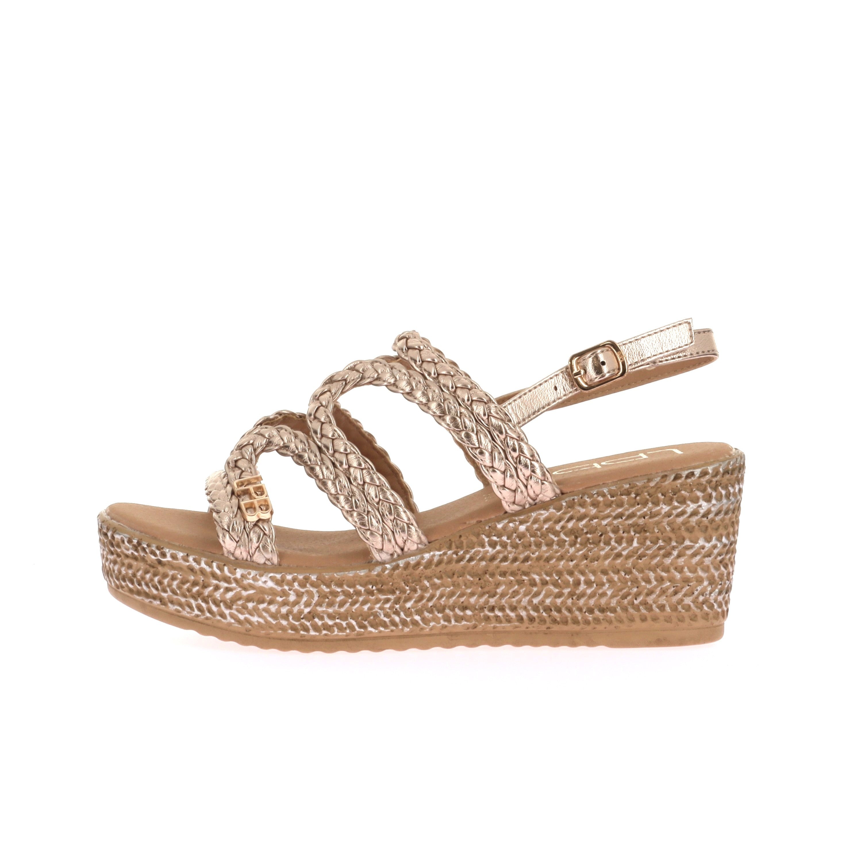 114742615835667_0000