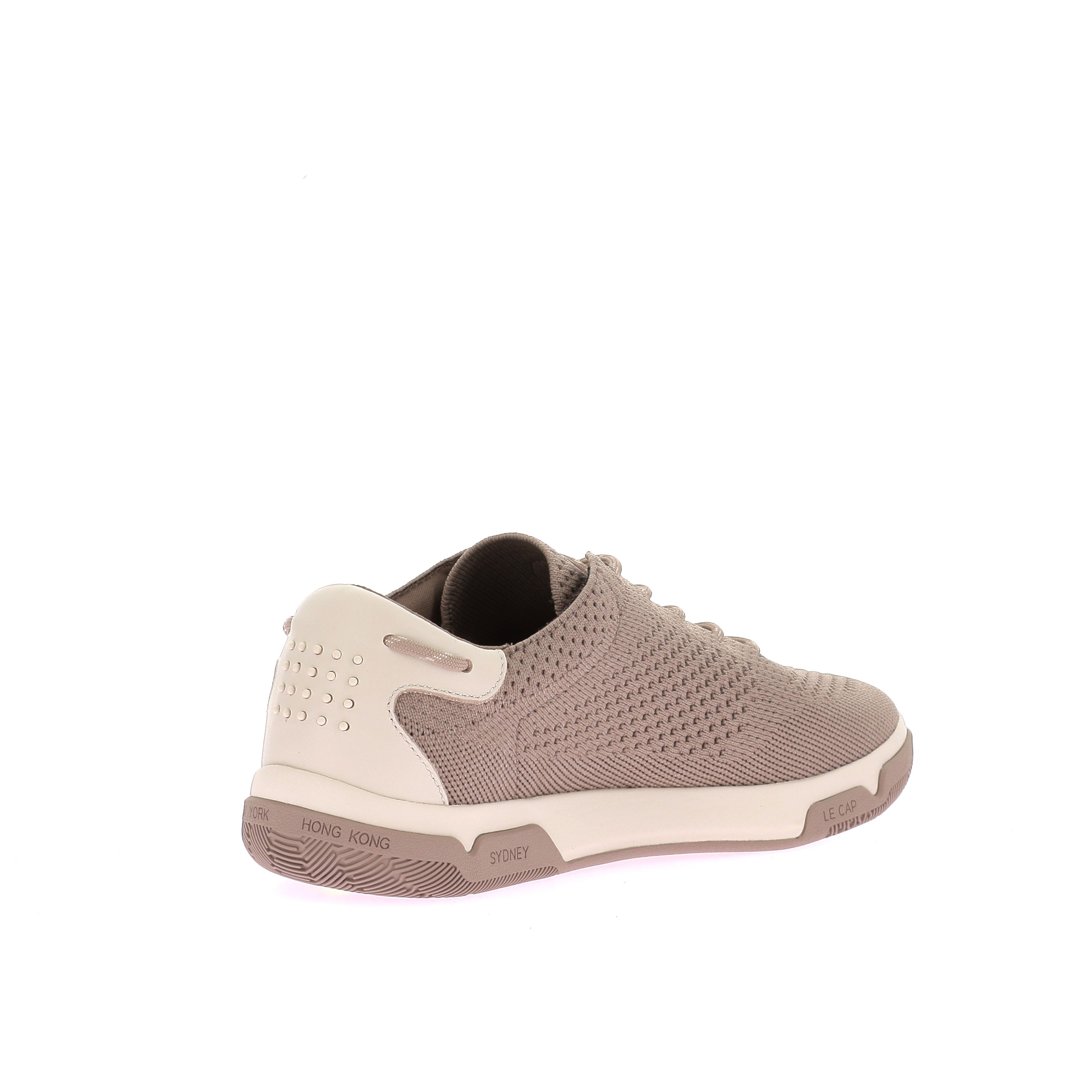 115208878567749_0003