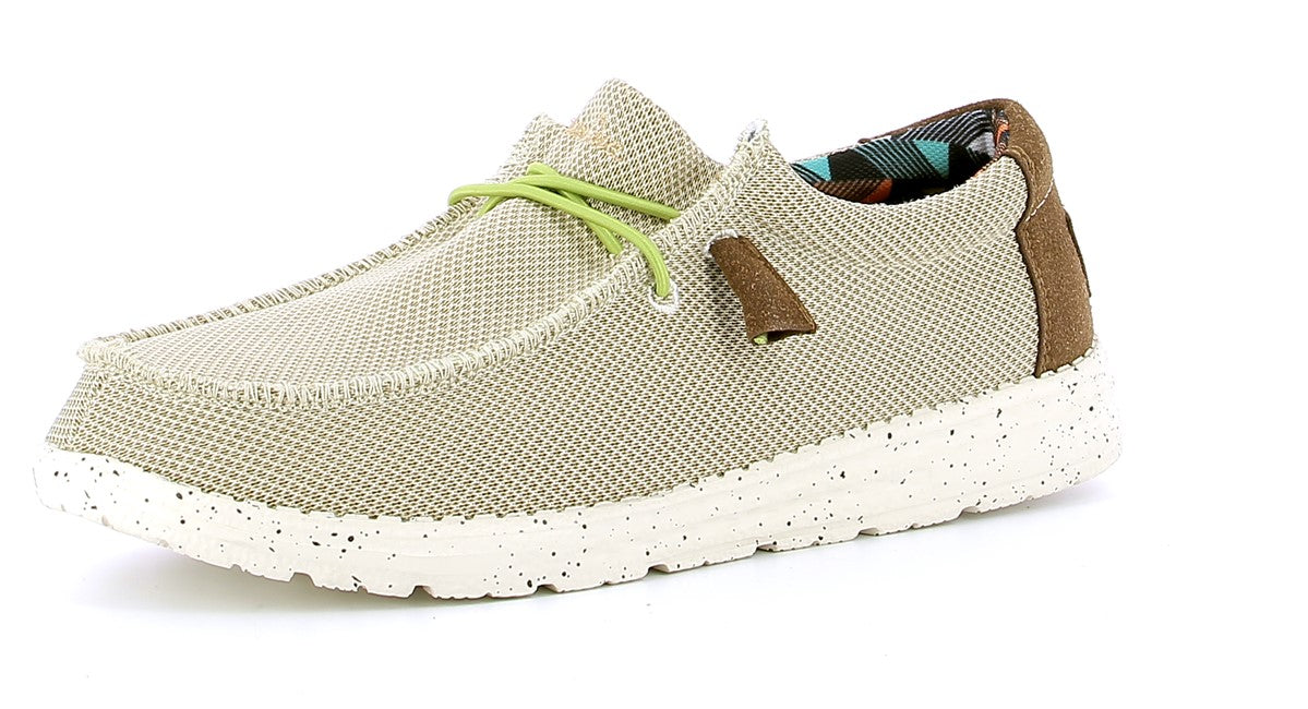 00100001111011640_0001