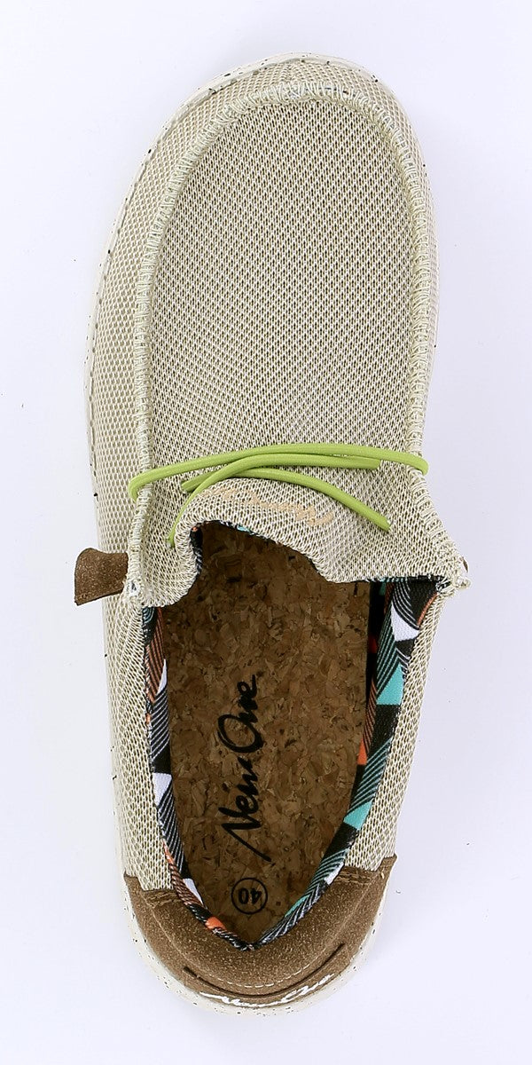 00100001111011640_0004