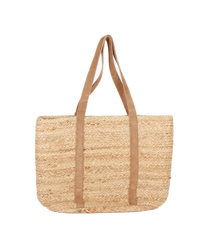 00100008511045890_0002