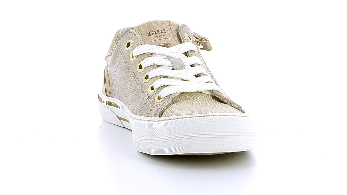 00100010861019180_0002