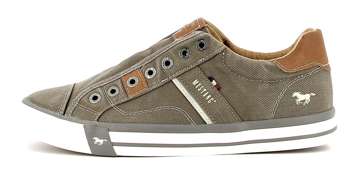 0010001087110817189_0000