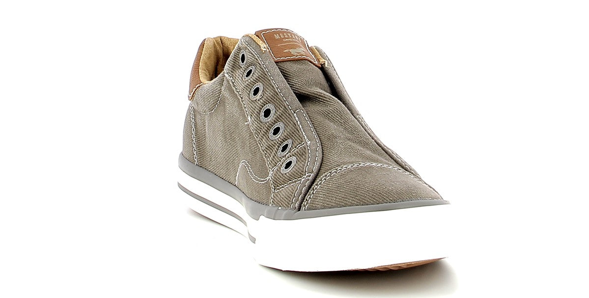 0010001087110817189_0002