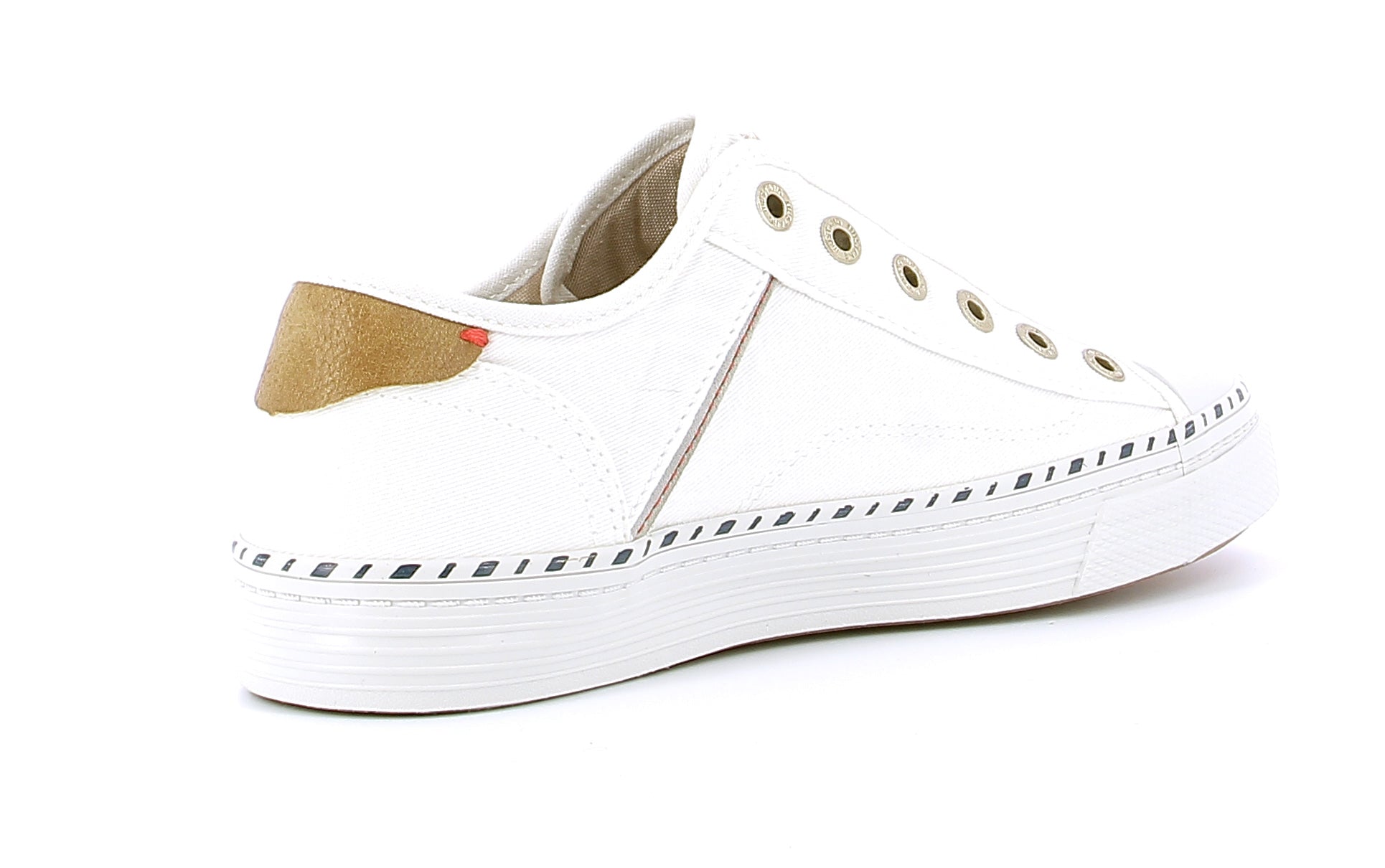 00100010881048670_0003