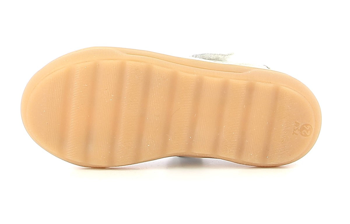 00100016121026070_0005