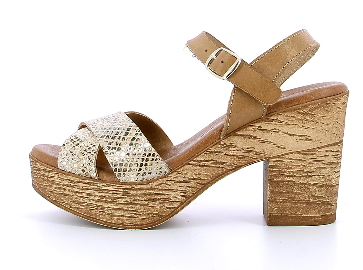 0010001676659561588_0000