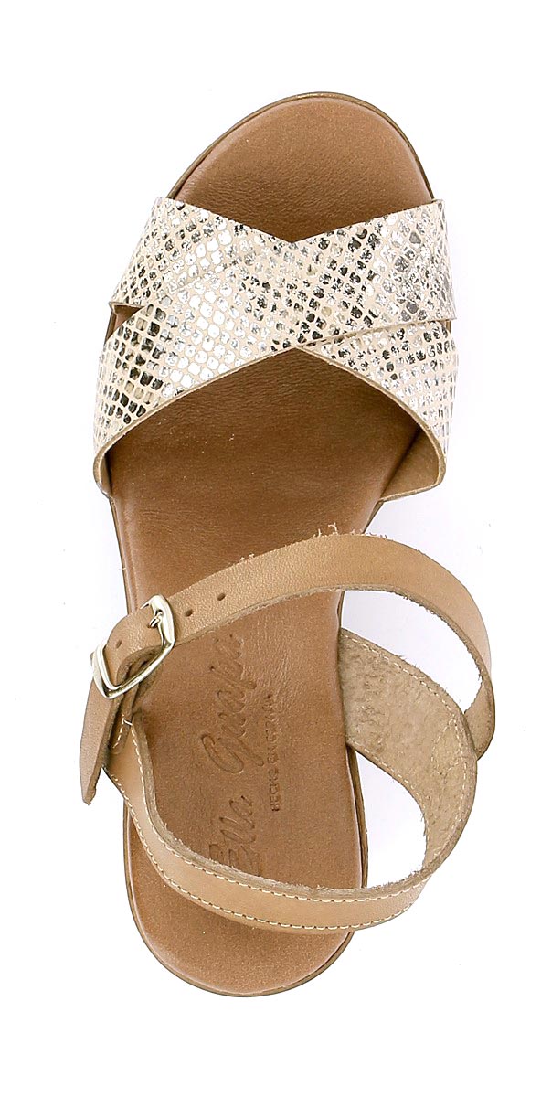 0010001676659561588_0004