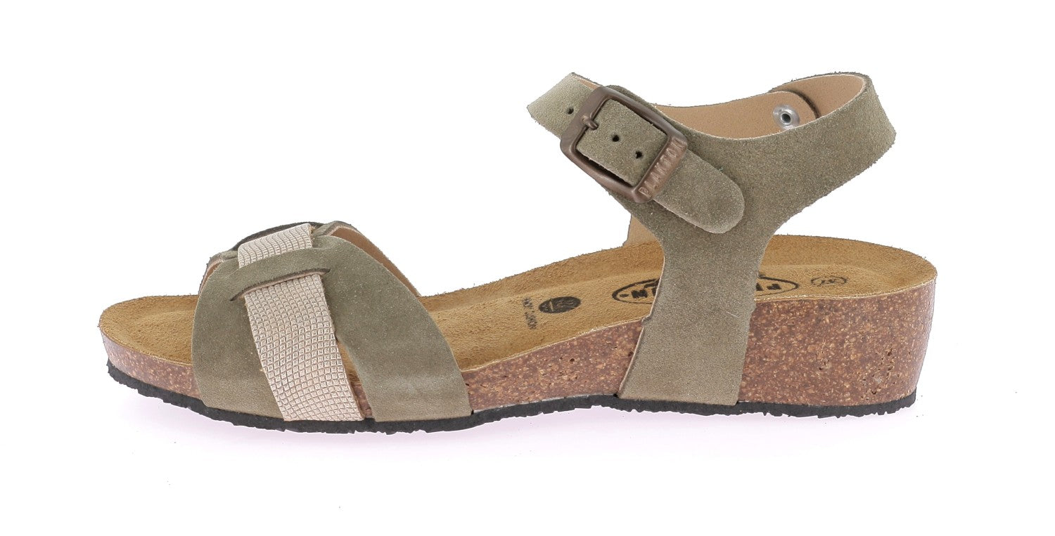 103738460204233_0000