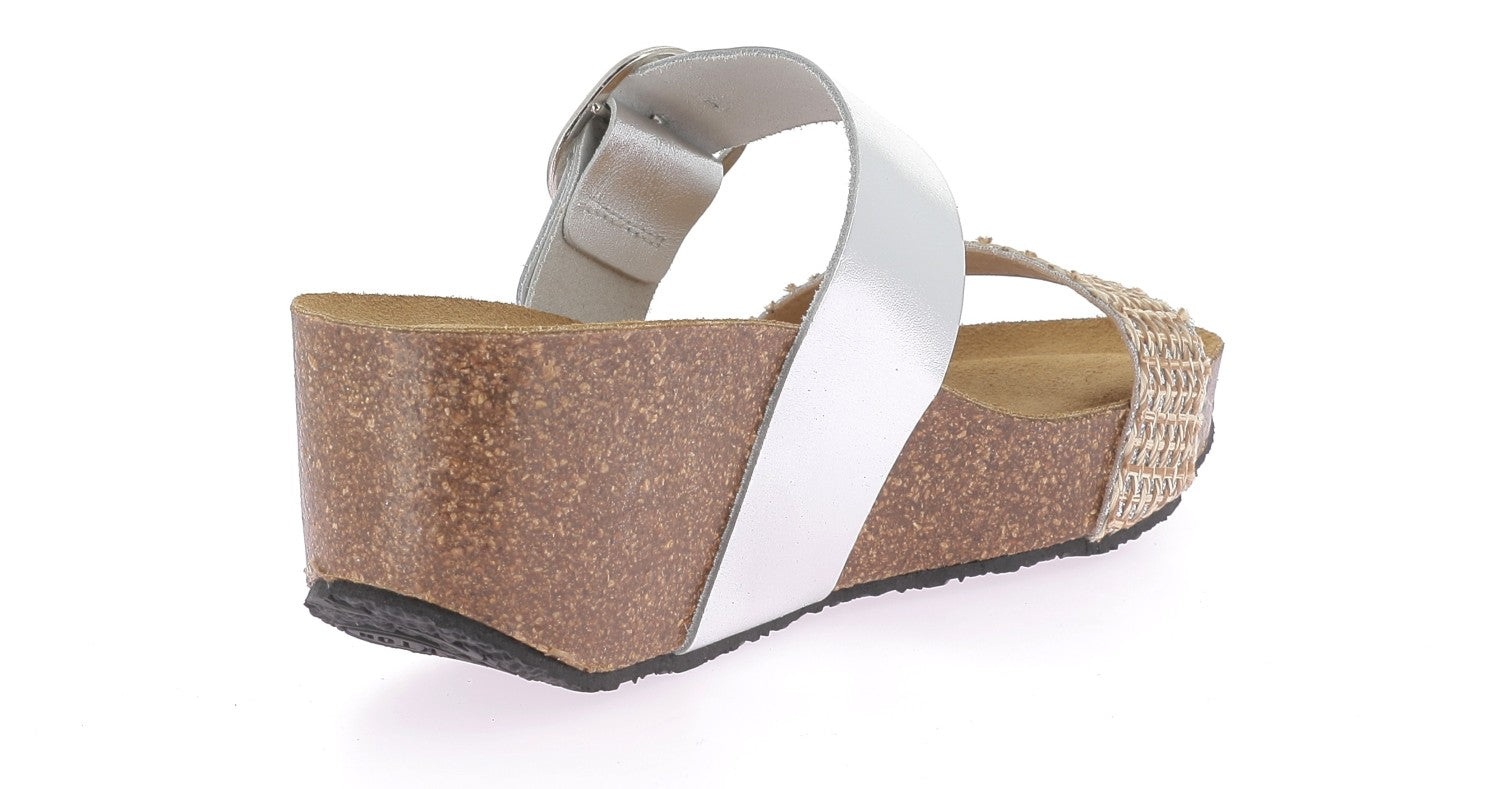 103740219603175_0003