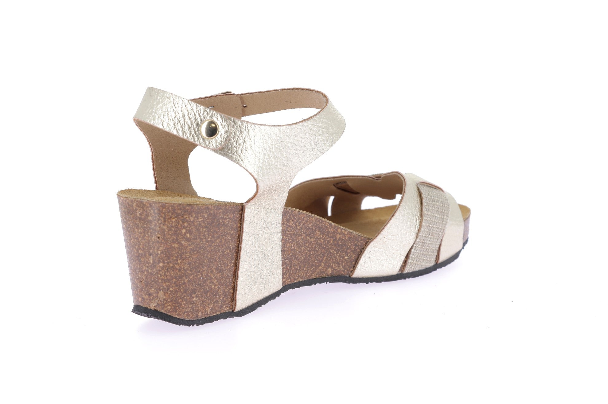 103743843719390_0003