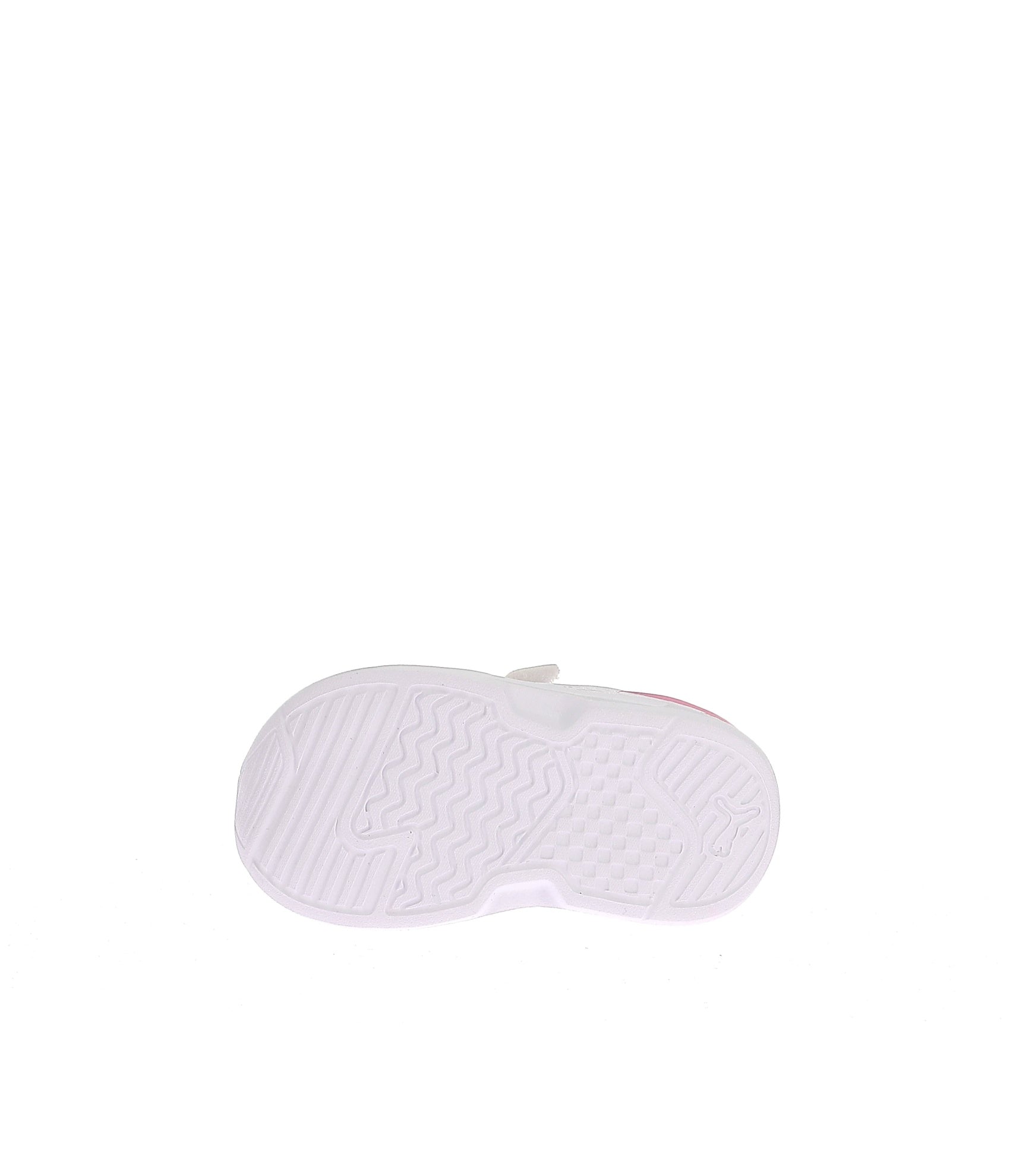 104841745280338_0005