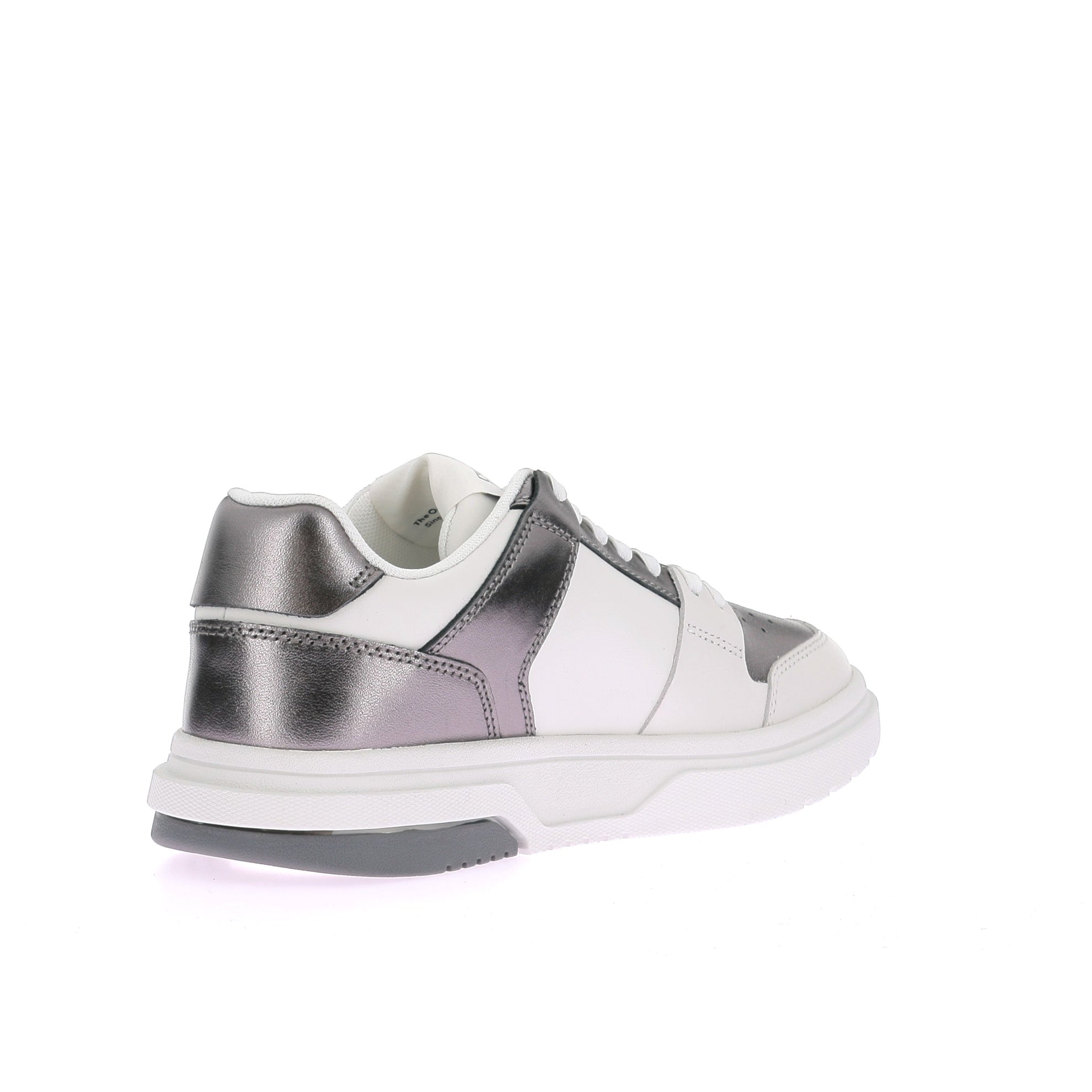 104957882000954_0003