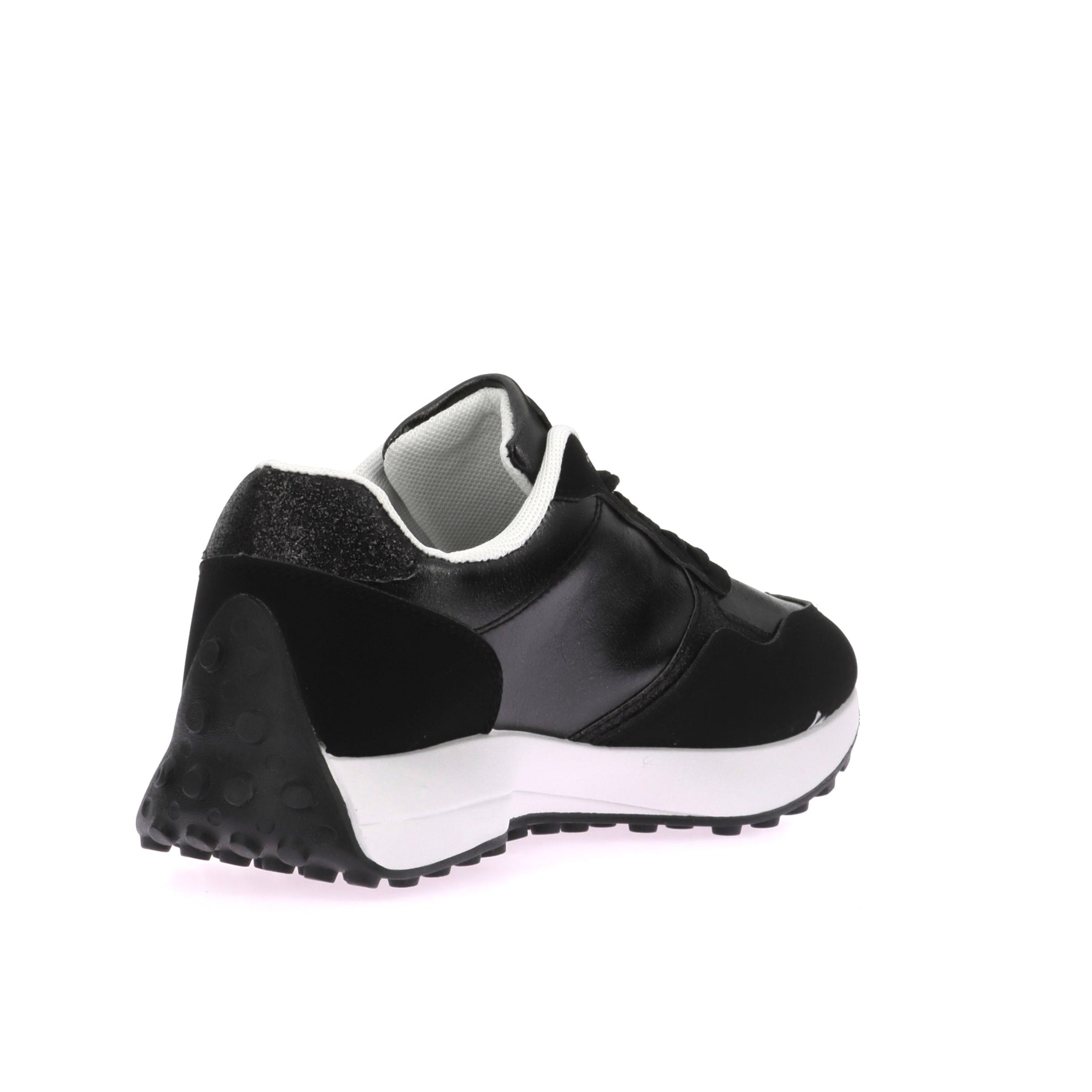 105245883073500_0003